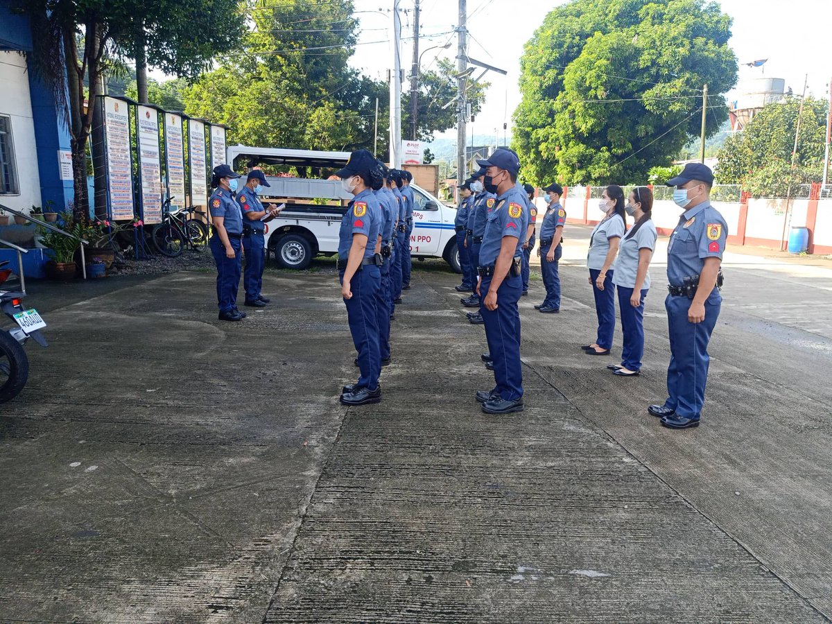 pugomps's tweet photo. On August 15, 2022 at about 8:00 in the morning, personnel of Pugo MPS led by PCPT MAYLA PERLA G GAVINA, DCOP under the supervision of PMAJ BERNABE P GALLARDO, ACOP, conducted accounting and information dissemination through Police Information and Continuing Education (PICE) https://t.co/07tNM14RiP
