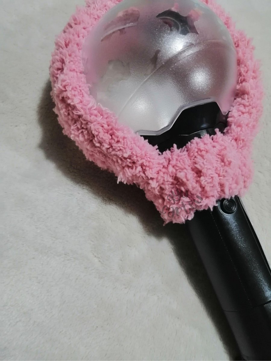 gyucarteu's tweet photo. wts lfb ph #gyucarteu_sells ପଓ¸¸.•*¨*•

♡ crocheted lightstick cover (best fit ABV3)  
» 120php
» pre-order
» 50% dp/rembal once item is done
» open for customization (design &amp; color)

mop: gcash
mod: ggx/sdd/flash exp
📍pasig, mm

dm/reply!

🏷 bts crochet army bomb v3 ver 3 https://t.co/g1jq8nUz5n