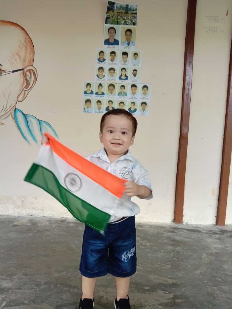 BikramBam13's tweet photo. #AzadiKaAmritMahotsav "Happy Independence Day" family 11th APBN.

#AzadiKaAmritMahotsav
#HarGharTiranga
#HarGharTirangaAssam
@PMOIndia
@HMOIndia
@MinOfCultureGoI
@CMOfficeAssam
@himantabiswa
@DGPAssamPolice
@assampolice
@commandant11th1 https://t.co/lawxHnTcyN
