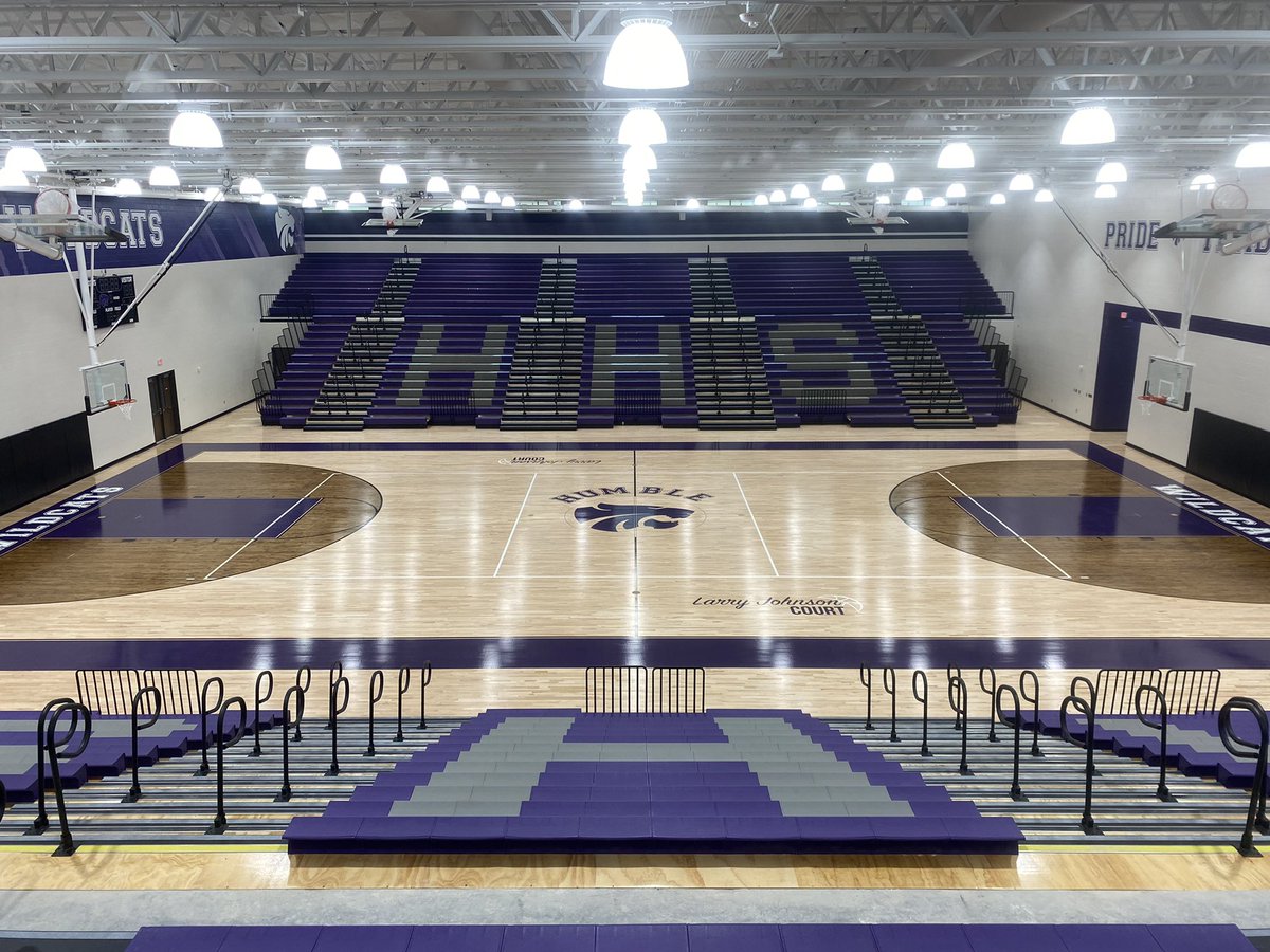 Humblebball's tweet photo. There’s no place like home!
Thank you @HumbleISD, @HumbleISD_Ath, @HumbleISD_HHS, and community. Let’s GOOOOOO!!! 
#CAT100 #FAM1LY #HHSNEXTLEVEL 
@blitzemD @MrCosby_HHS @CoachCReid https://t.co/lImo9vkE2N