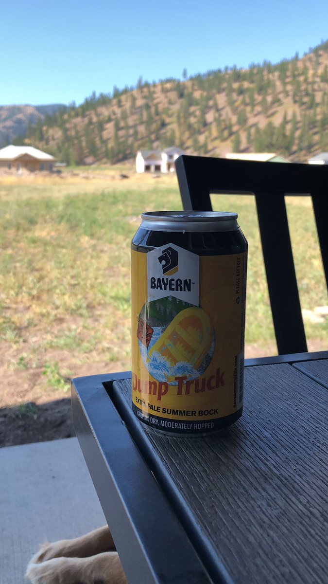 MontanaBasque's tweet photo. I earned this, until tomorrow
#Yardwork #RocksRocksRocks #Holes #Weeds #NapWeed @BayernBrewing https://t.co/0TCdf5ouxh
