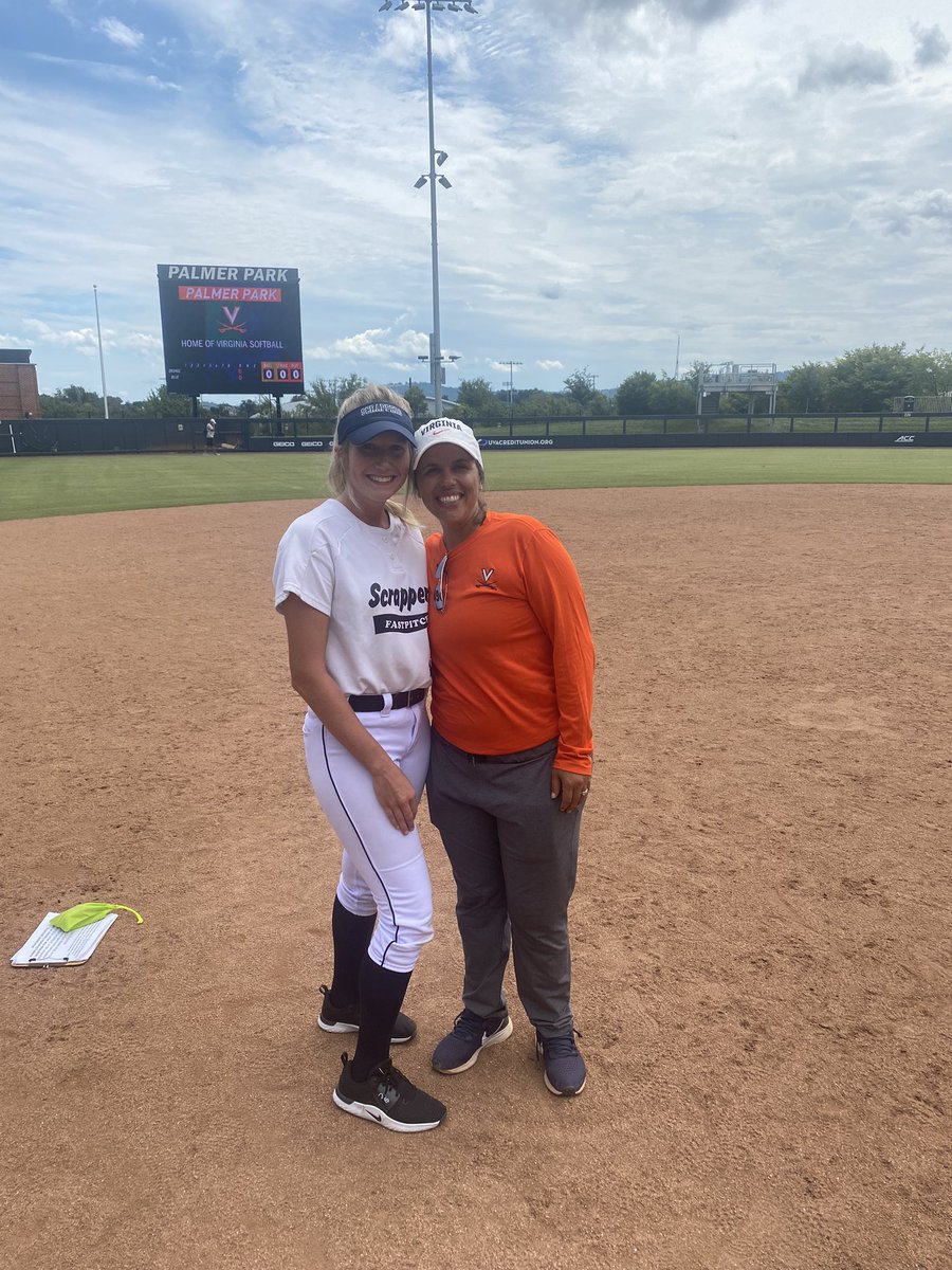 KaylaRe07271464's tweet photo. Thank you @UVASoftball for providing another amazing camp!! It is always a great time when expanding my knowledge for the game.Thank you to @jakesidwell_UVA  @Coach_Jo4444 and coach roberts for having this camp!! https://t.co/8AW3LytbdW