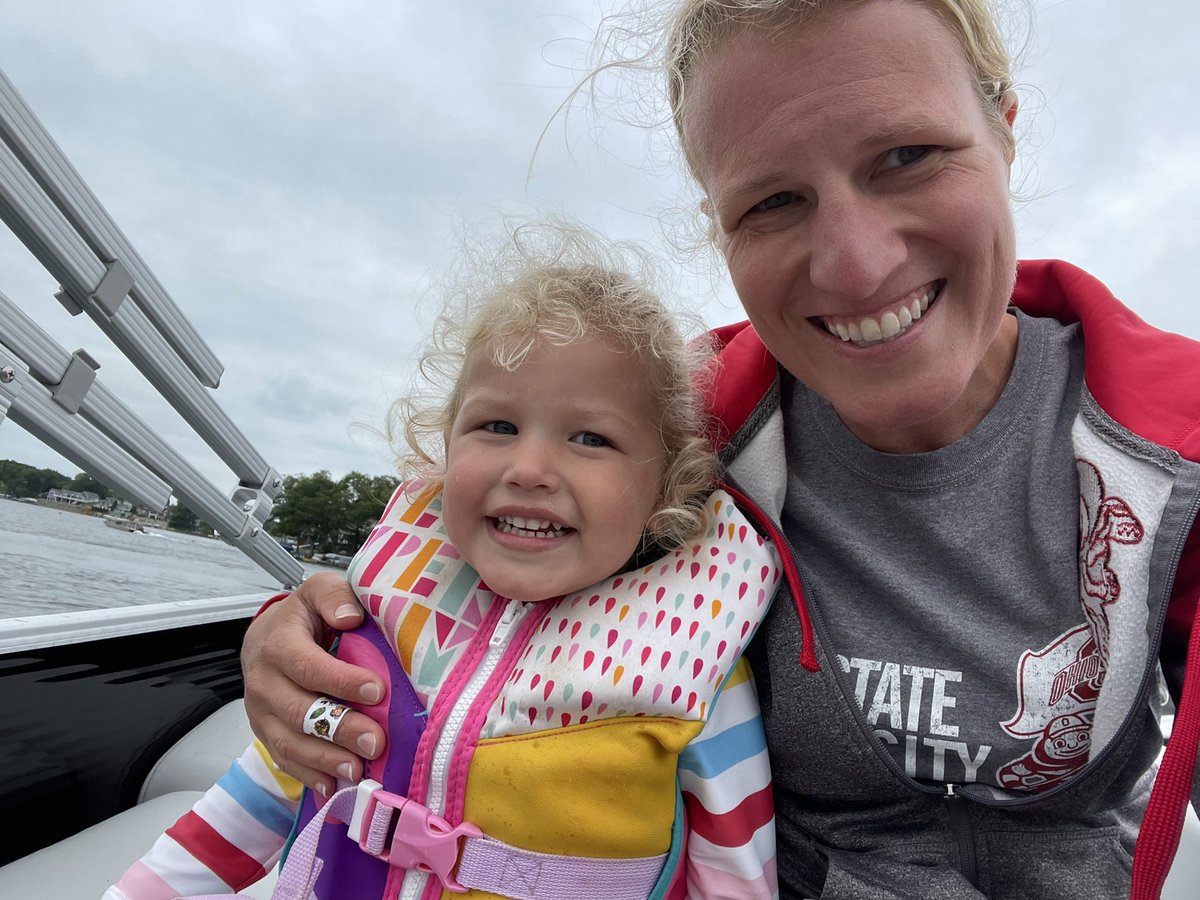 DrBendelePTDPT's tweet photo. Enjoying a cool weekend at the lake house before school starts! Santa even made an appearance! #feelslikefall #lakelife #boating #lakesanta #hamiltonlake https://t.co/vN1R14iqWB