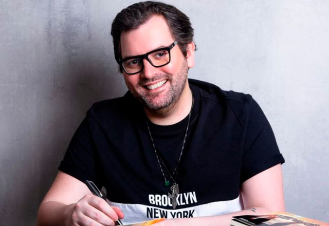 SBTonline's tweet photo. Morre aos 35 anos Felipe Carauta, responsável por revelar grandes nomes da televisão

https://t.co/L0ag2J1y5N

(via @pfofocalizando) https://t.co/37frRhI6aD