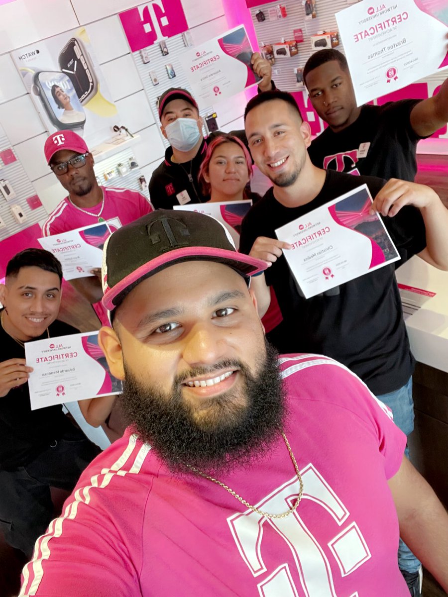 LeroyBocanegra's tweet photo. Successful meeting in the books with the the new Knox team, “The Knox Legends” We’re aiming for that legendary status! Network Certified and hungry to gain market share!!! AT&amp;T &amp; Verizon watch out, we’re coming for you! #ALLIN #metroflex #southsharks @tobiastjones @Christi_DFWS https://t.co/KYNdnaGVYJ