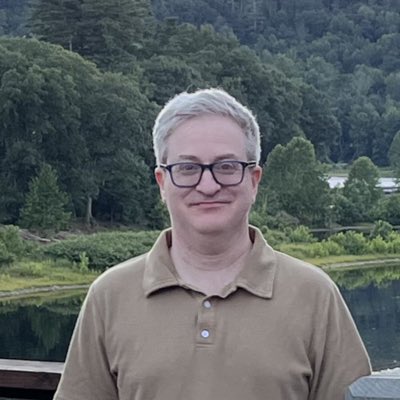 teaperson's tweet photo. Decided after a decade to show more white hair #NewProfilePic https://t.co/Hpm5m75kKo