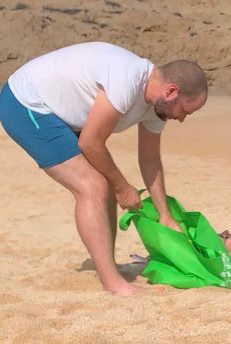 Ch1c0sD3L4C4ll3's tweet photo. En la playa se ven bien sabrosos #HombreDLPlaya #BeachGuy #RealGuy #Paparazzi #Corresponsal #CaboSanLucas #PlayaSantaMaria 1/2 https://t.co/3ELMmQU3Gk