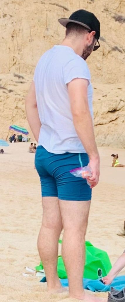 Ch1c0sD3L4C4ll3's tweet photo. En la playa se ven bien sabrosos #HombreDLPlaya #BeachGuy #RealGuy #Paparazzi #Corresponsal #CaboSanLucas #PlayaSantaMaria 1/2 https://t.co/3ELMmQU3Gk
