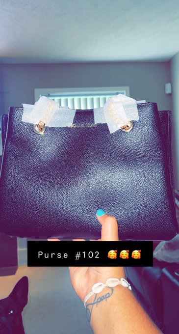 So thankful for a fan who sent me a cute gift 🥰 https://t.co/BJ7aJMVgvu