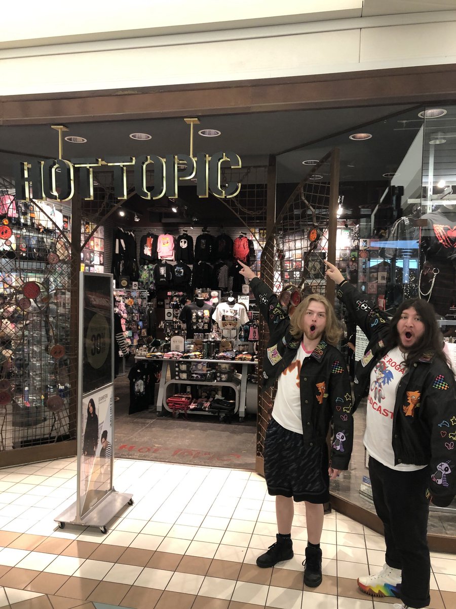 flofhof's tweet photo. Going sex mode at Hot Topic @KoolaidPoptart @IzzzyzzzArt https://t.co/gJwUJePgUU