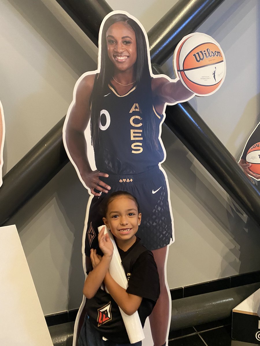 GriffTheDiff's tweet image. What a great day seeing the @LVAces clinch the #1 seed overall in the @WNBA. @JackieYoung3