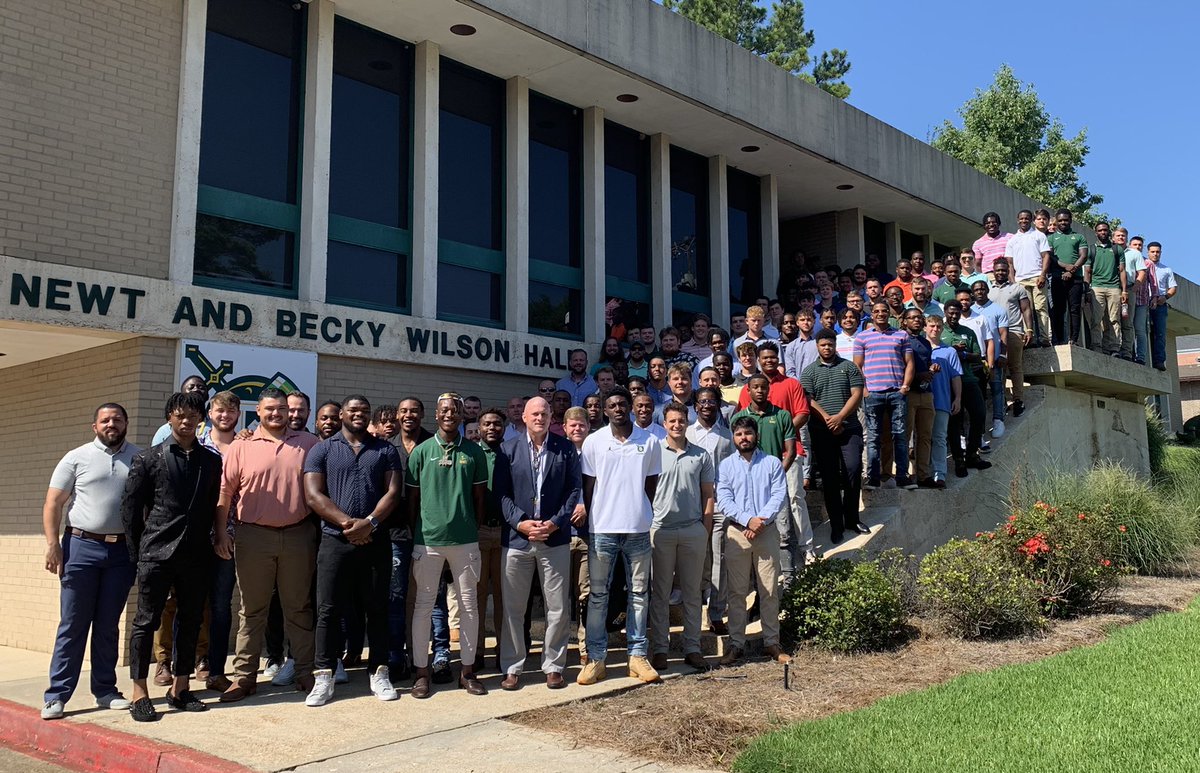 BelhavenFB's tweet photo. Still lots of work to do on the field for the 2022 Blazers, but today, we worship together! Thank you again to great folks @RedeemerJackson for a great service and meal! #BUnited #TearTheRoofOff       🔰⚔️🏈📚🙏🏻 https://t.co/ypBlvkJYar