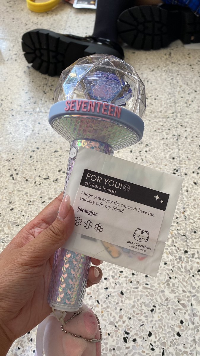 lovleyjisoo's tweet photo. Thank you for the freebies @josshere https://t.co/6yTJb6NP7i