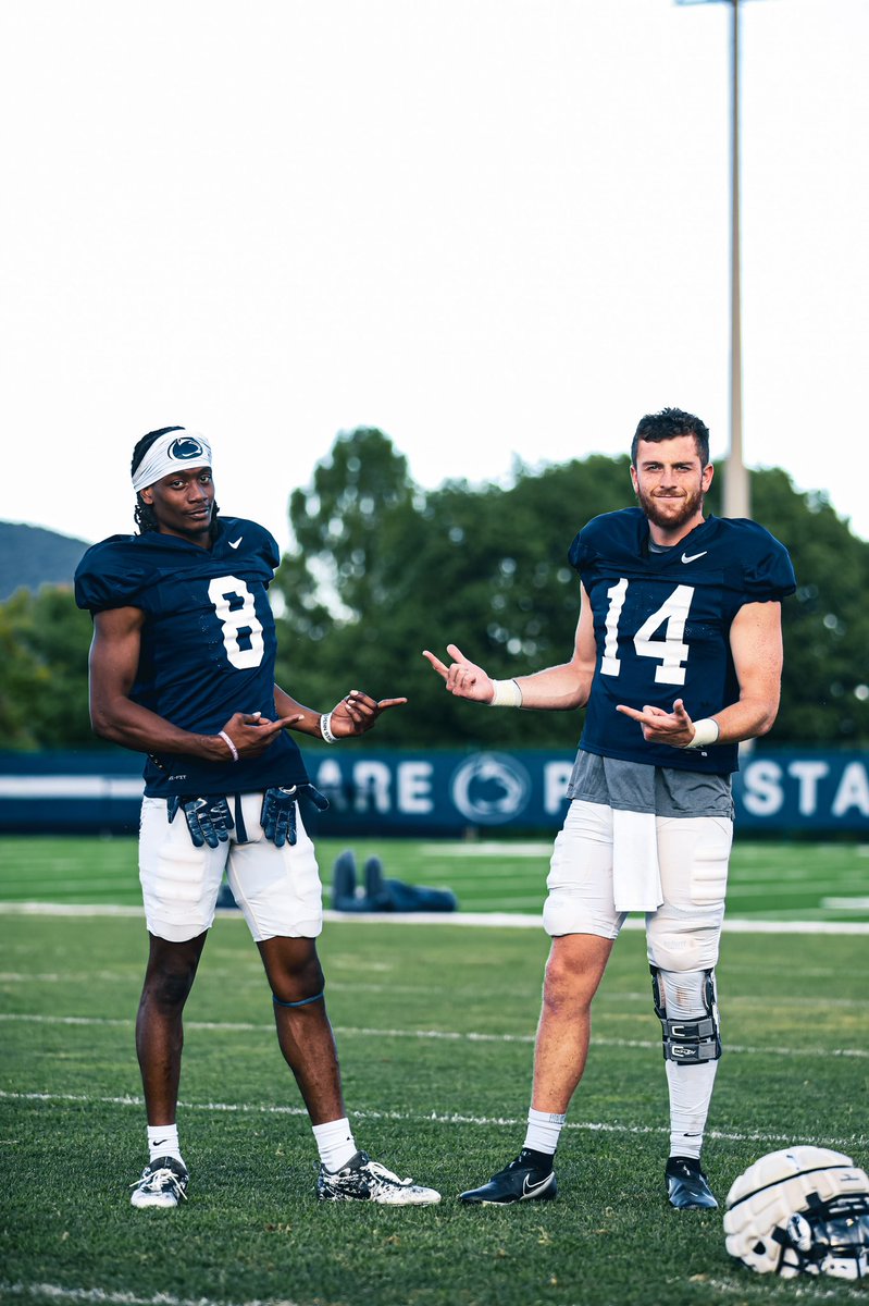 PennStateFball's tweet photo. 🗓 8/14
📞 (814)
🏈 8, 14

814 Day 🤝 Quis + Cliff https://t.co/yDMJaMxHWU