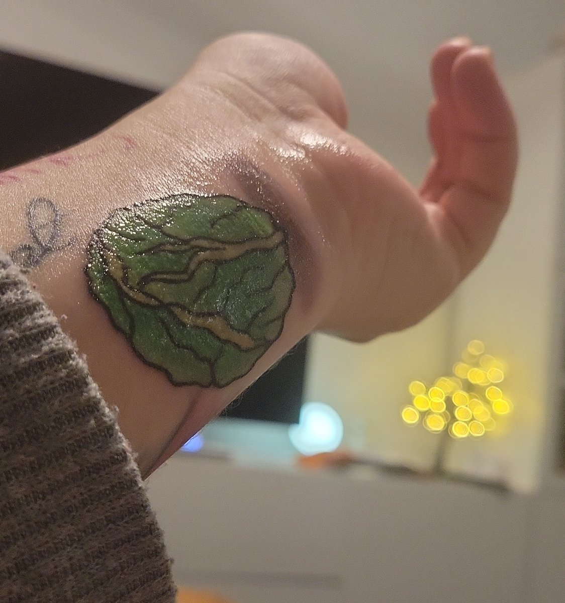 TheGourdWitch's tweet photo. I also got a little side piece ~
#ATLA #CabbageMerchant #MyCabbages! https://t.co/zdLNu7ryxW
