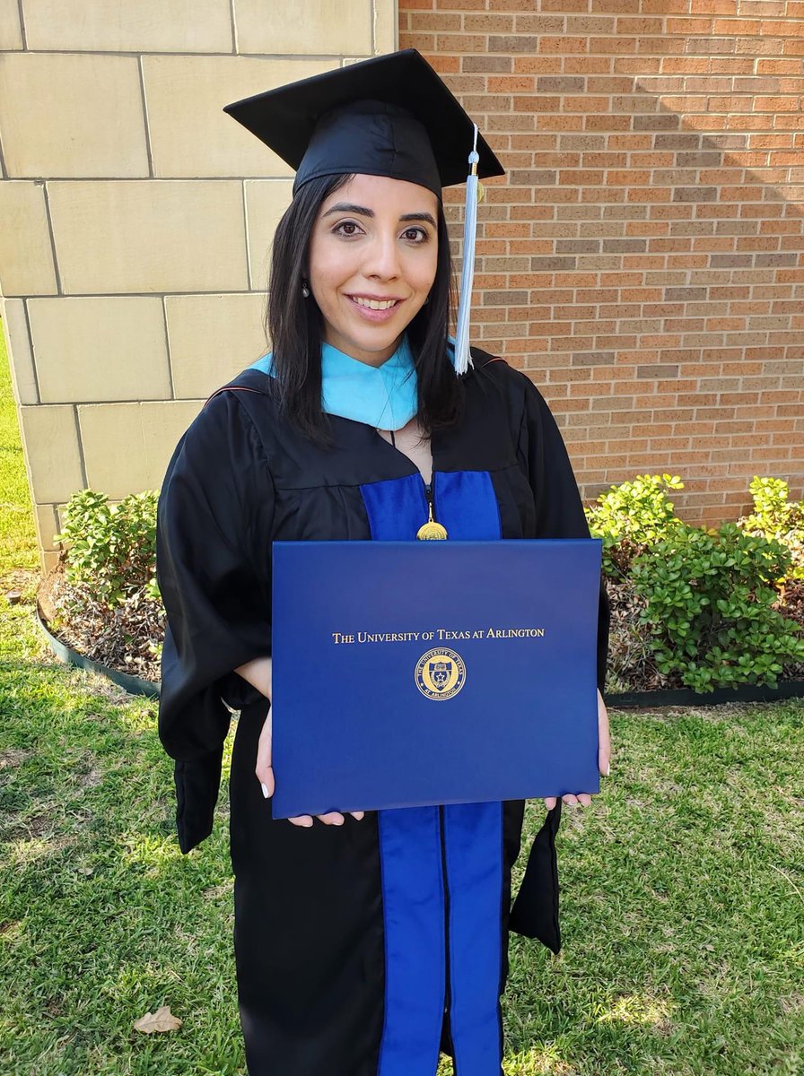 psja_tstem's tweet photo. TITAN SHOUT and CONGRATULATIONS to Mrs. Yvonne Chamblin!!!🎉🎉🎉 She graduated with her Masters Degree in Educational Leadership from UT Arlington this weekend. @PSJAISD 🎉💙🎓 #weleadbyexample #titanproud https://t.co/UU0PLrL2Ex
