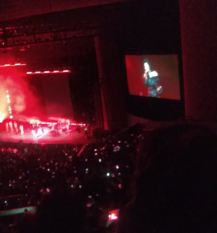 Angel_BA_1's tweet photo. Nunca voy a olvidar el 22 de junio del 2022, fue el primer concierto al que asistí y pude ver a estas 2 diosas 🫶❤️‍🩹 @Bruses_ @monlaferte https://t.co/BIu0pYGy6J