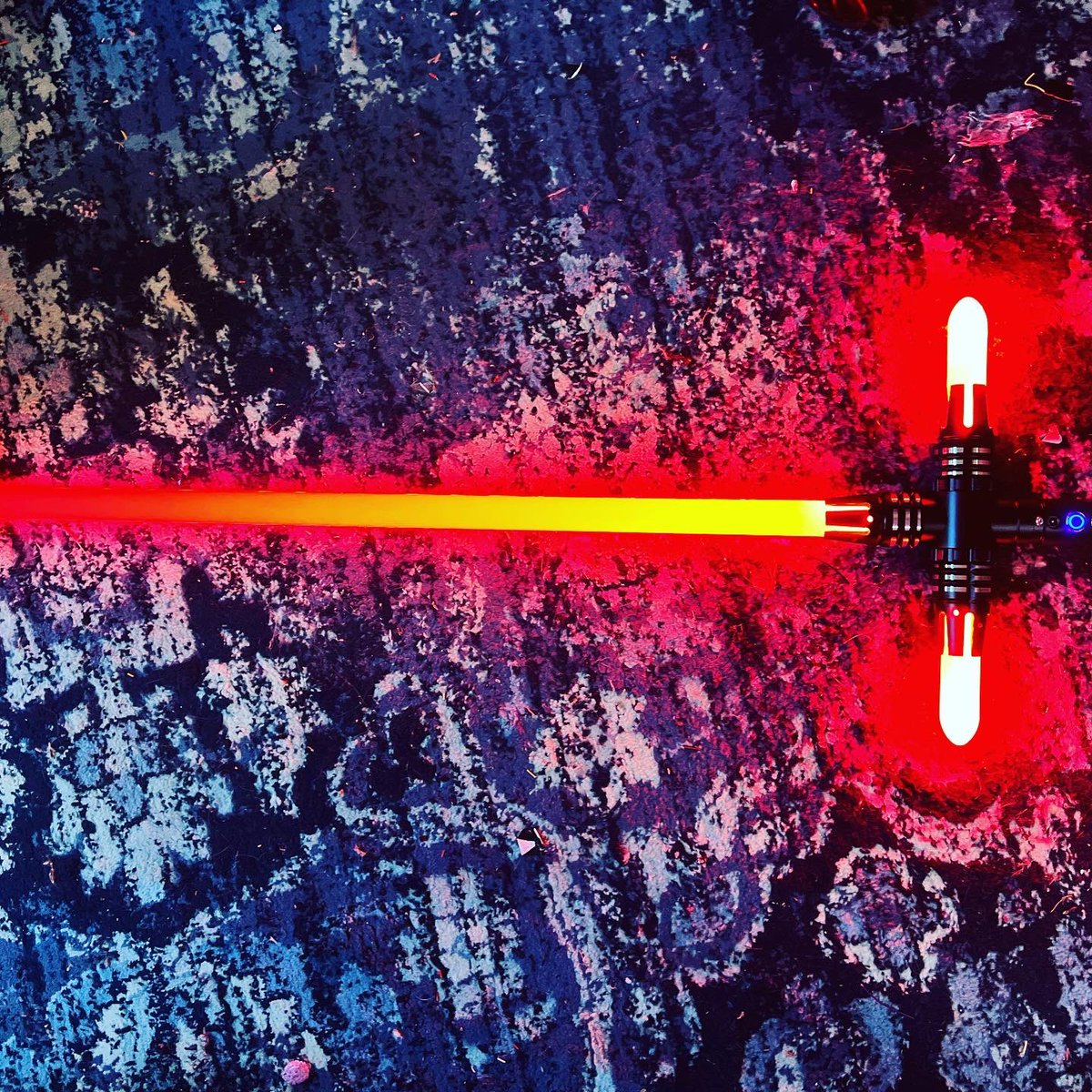 dxsaberz's tweet photo. ⚔️🔥THE SITH CROSSBLADE V2🔥⚔️

THE SITH CROSS BLADE HAS BEEN UPGRADED WITH BETTER SOUND FONTS, A BETTER BODY, BRIGHTER LEDS AND MORE!! 

SHIPS IN 24 HRS AND GET YOURS NOW PERFECT FOR ANY KYLO REN COSPLAY!! 

ONLY AT https://t.co/lVM66HTIDF!

#dxsabers #crossblade #crossguard https://t.co/hoZl5bCcrr