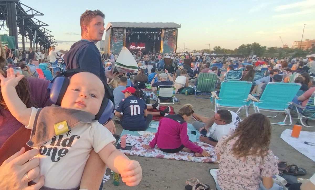 UnitedStaging's tweet photo. People of all ages hanging out, enjoying the concerts at our stage on @ThompsonsPoint.
(Photo taken with parental permission.)
@statetheatreME #thompsonspoint #Portland #PortlandME #concerts #liveevents #BabysFirstConcert #safetyfirst https://t.co/OaOI8abjuf