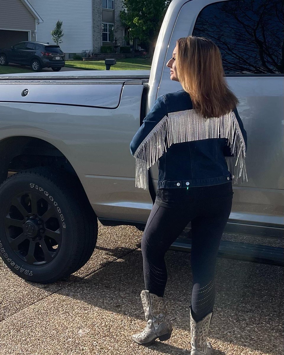 DevilDogWorxAp1's tweet photo. I've decided I'm going to start creating these Bling Rhinestone Fringe Jean Jackets! If you would like one, this jacket is up on the website underneath the Bling for Veterans Collection. Every purchase supports a charitable veteran's organization. #bling https://t.co/zBkQMiwoyE https://t.co/SRweoe16QP