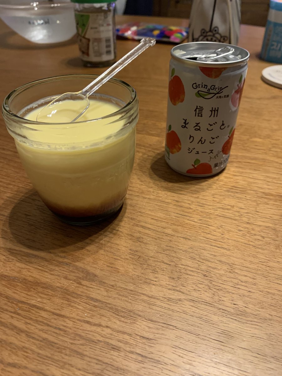 mofy0930's tweet photo. みなさまへ、感謝。

昨日、誕生日を迎え、お会いしたこともない、心優しい皆様から、たくさんのおめでとうをいただきました。毎年「大人って長いねぇ」と愚痴りながら、楽しく過ごしていくことでしょう。そしてまた、今日から、
泣きながら笑いながらがんばります🥰🍻 https://t.co/gZI47f4OCR