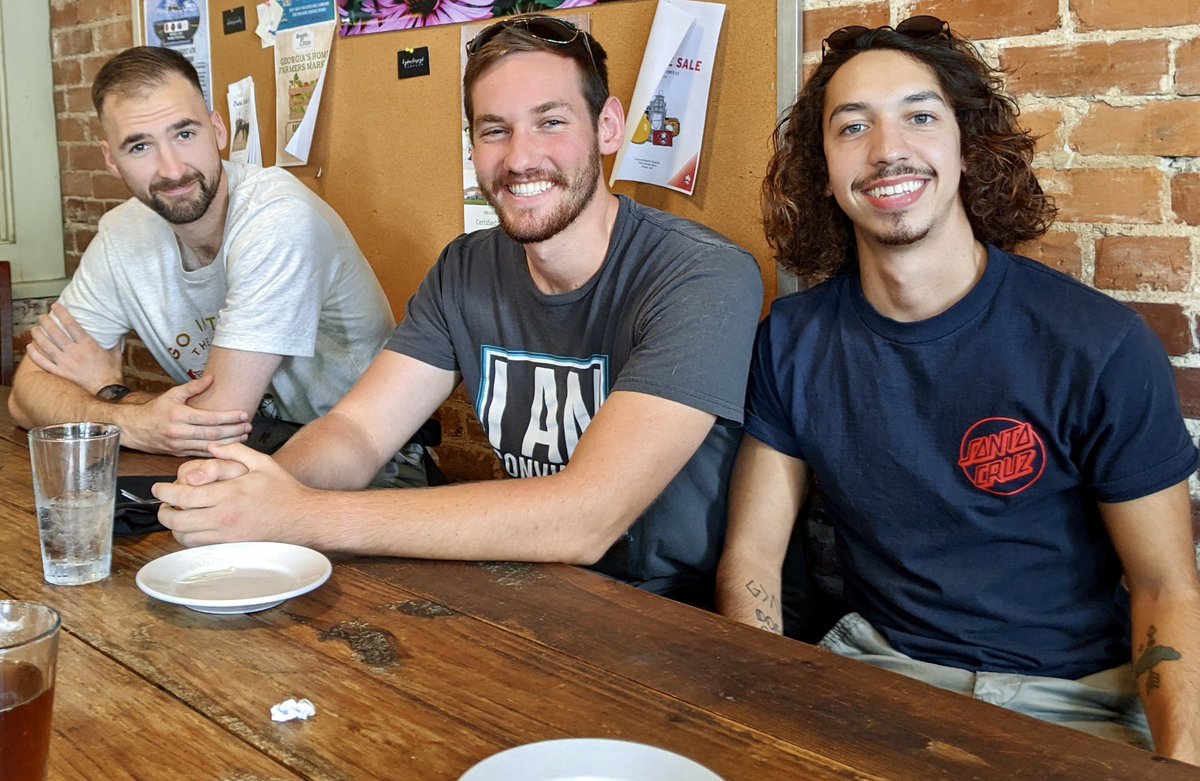 AltJaee's tweet photo. What an awesome time be be able to meet with friends you have known online for 2 years. Meeting with twitch friends really does make you cherish it all the more❤️‍🔥💯🫡 . Thank y’all  @itscozo @DonhardtE @SantaSlayz https://t.co/IV3diLg9UB