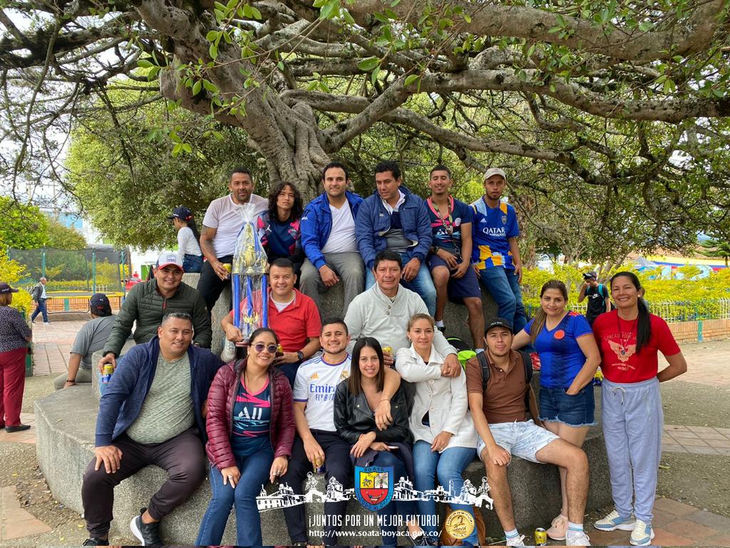 AlcaldiadeSoata's tweet photo. Gran representación deportiva en la celebración de las Ferias Tradicionales de Susacón, hoy Soatá es campeón de tan importantes encuentros deportivos ⚽️🏆. https://t.co/wBgaI3ts0f