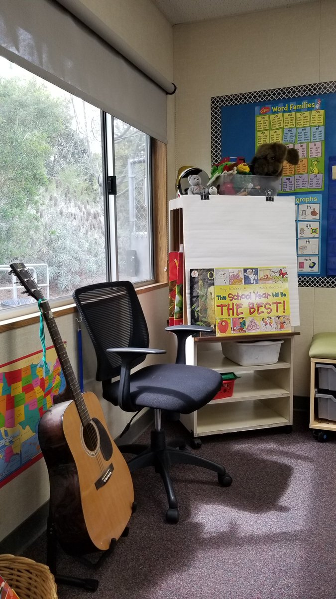 asmith_edu's tweet photo. Looking forward to a wonderful year together!
#dmusd #dmheights https://t.co/L0ToDSN4Md