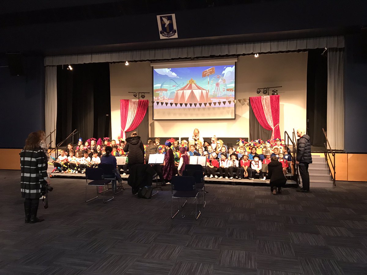 soxenberry's tweet photo. Yr 2 Musical dress rehearsal underway! https://t.co/JynZIjD45P