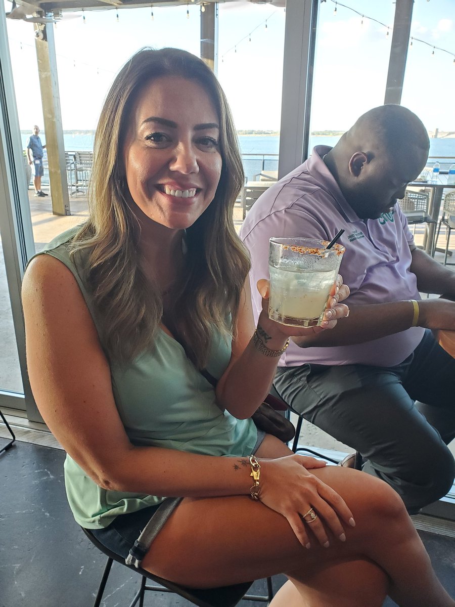 Kelly Grahl tweet media