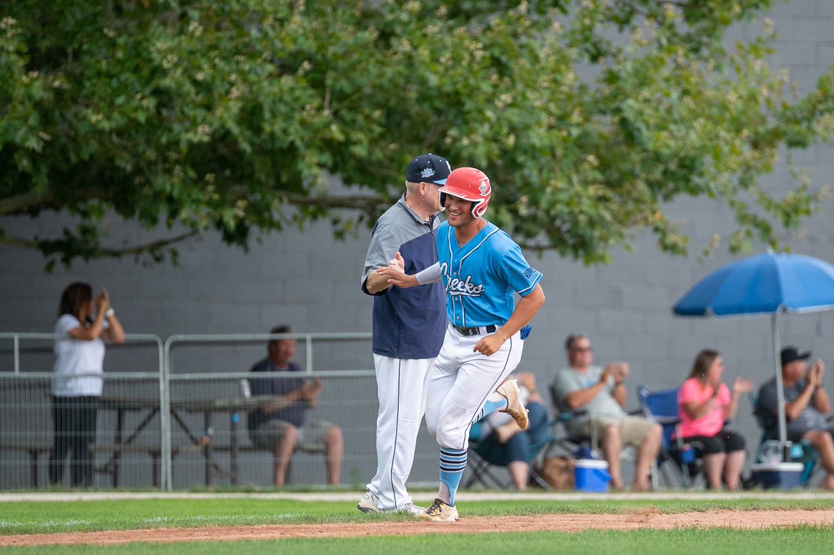 GuelphCreeks's tweet photo. 👏👏👏 #creeksarehot 
📸: @gar_pic https://t.co/TQQ0xHHh69