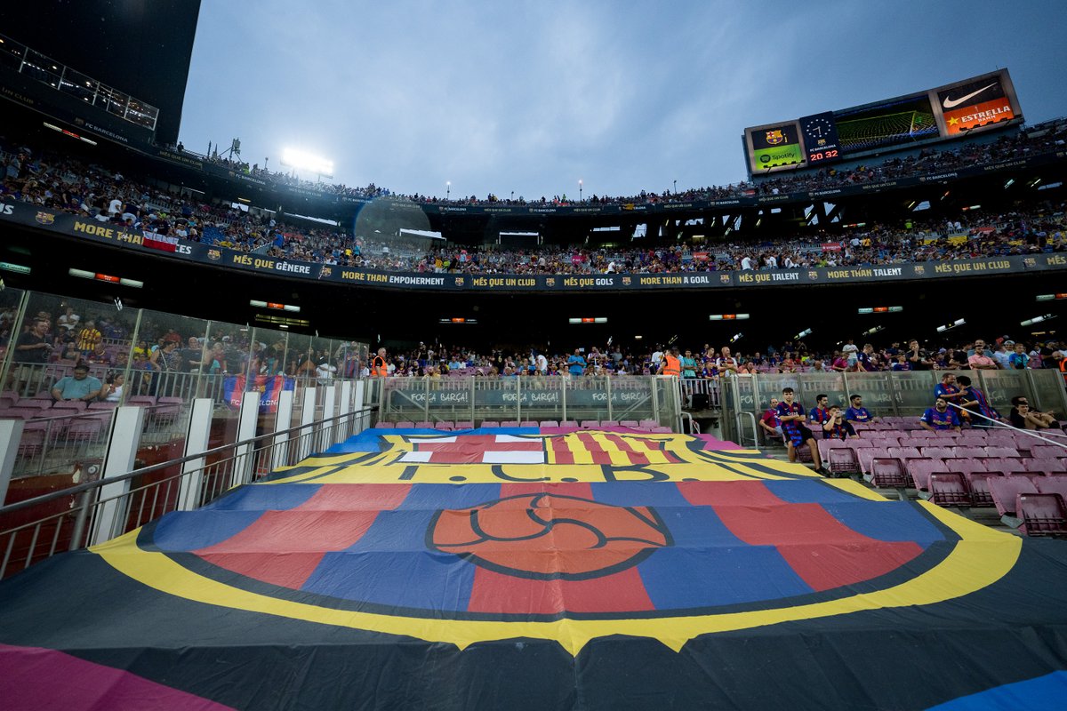 FCBarcelona's tweet photo. 𝐅.𝐂. 𝐁𝐀𝐑𝐂𝐄𝐋𝐎𝐍𝐀 https://t.co/f8ZKQLZsyp