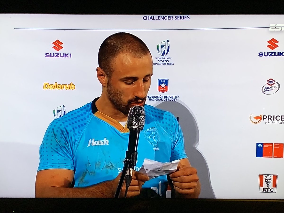 ferraripabloUY's tweet photo. GRANDES @Teros7s campeones y clasificados Circuito Mundial. Todos los jugadores gigantes! Y la frutilla: Diego Ardao(c) leyendo lista de jugadores y staff que pasaron por el proceso. Merecida dedicatoria @bataslinger @pinopuca @kokeuy @fbiomagno https://t.co/1J2p5d28B0