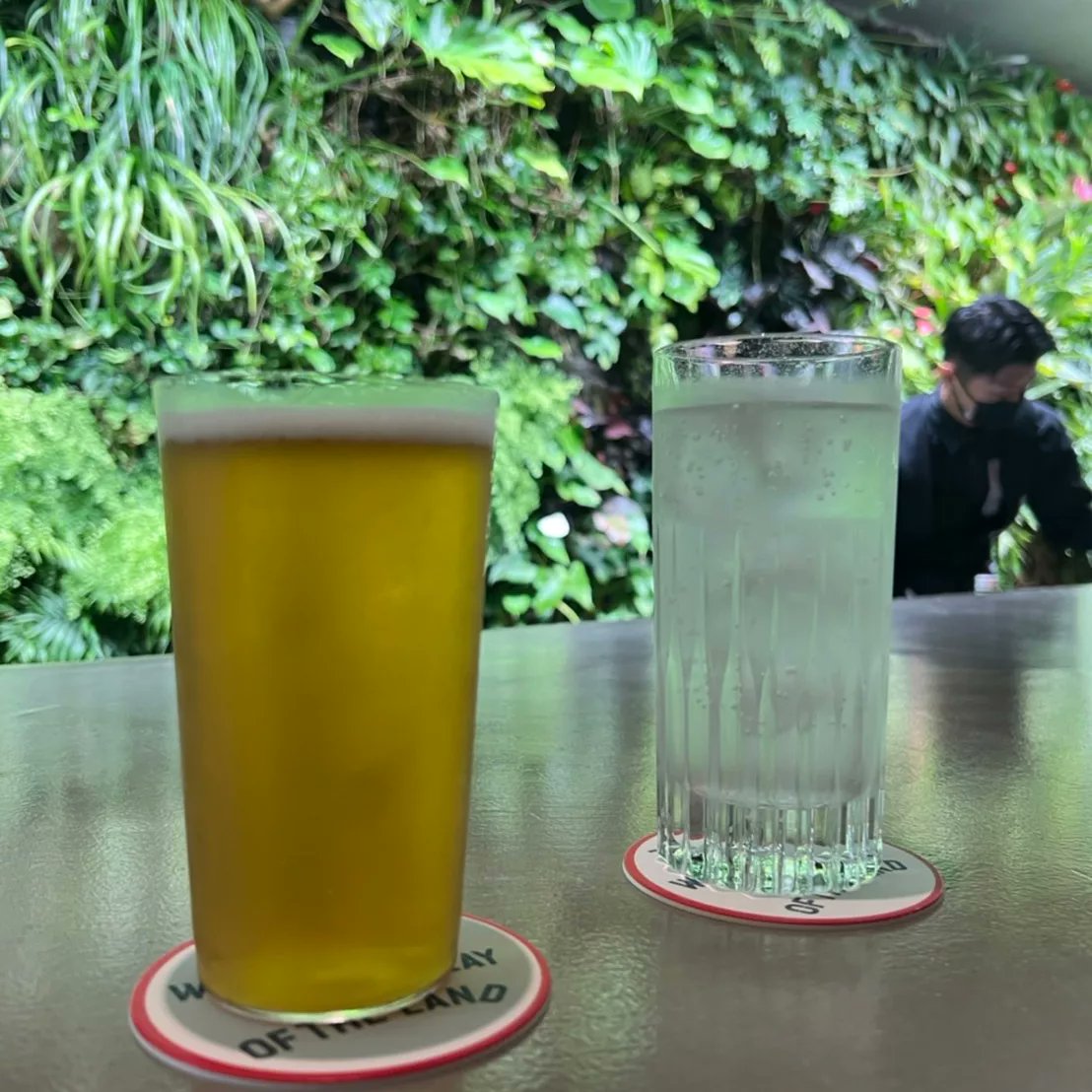atsuko_hinae's tweet photo. 大人の隠れ家bar
青山wall。
初見では絶対入り口分かんない笑笑
迷えし人が店前に何人も居た。
#Barwall #青山wall #表参道wall https://t.co/Pud6VUkM3T