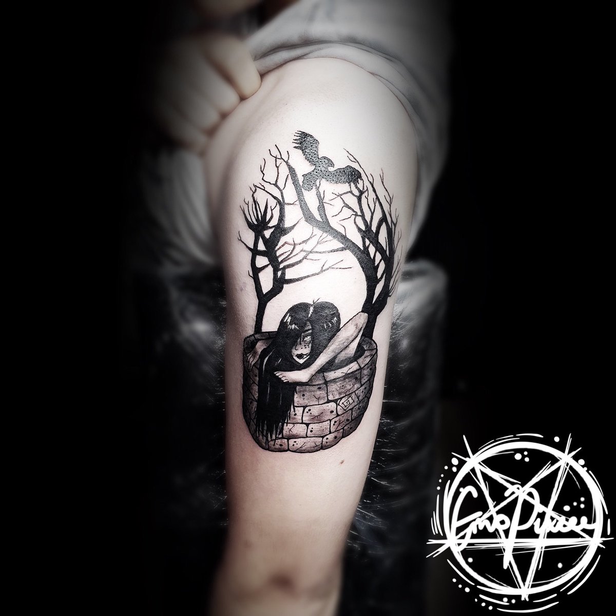 EmoPixiee's tweet photo. By Luci @emopixieeink ๐ค new studio location in Toowoomba coming soon ๐ค stay tuned for details ๐ค
#inkslinger #tattoo #tattoos #tattooart #ink #tattooartist #tattooer #qualified #emo #pixie #blackworkers #blackwork https://t.co/72dBz21KXh