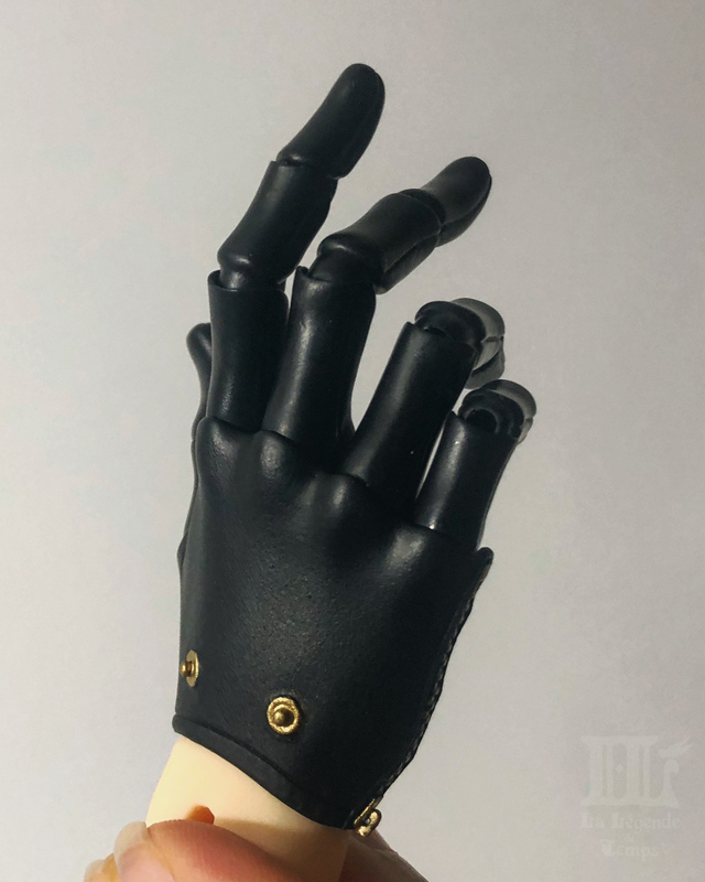 LegenddollNet's tweet photo. Limited version Pre-sale
Lether-gloved hands
The material of the gloves is black soft rubber. The material of the Wrist ball is resin.
More details click here: https://t.co/jJJ3RzSm1N
#balljointeddoll #doll #resindoll #dollgloves #jointeddoll #balljointedhands #dollhands https://t.co/RvKRUyrUfE