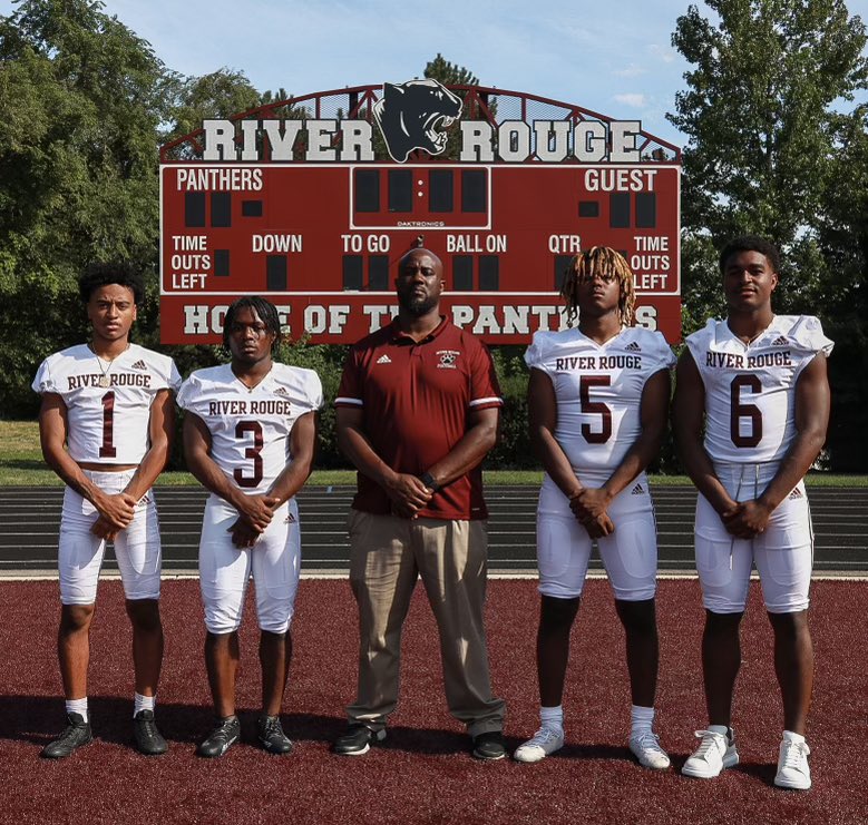 EcorseFootball's tweet photo. Team Captains for 2022 Season https://t.co/t1FQblUByL