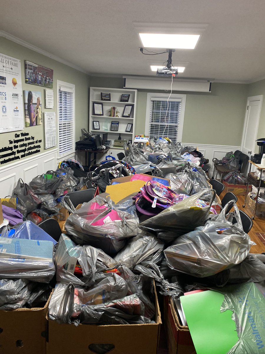 #StufftheBus was a success! Stay tuned for the final numbers.