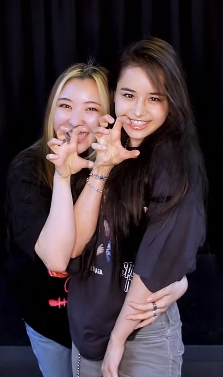 KEI___XG___'s tweet photo. ALPHAZ🐺〜って言ってくれてる？🥰
２人ともきゃわわ☺️🫶

#XG #MASCARA 
#MAYA #HARVEY https://t.co/hNiGKbIqgC