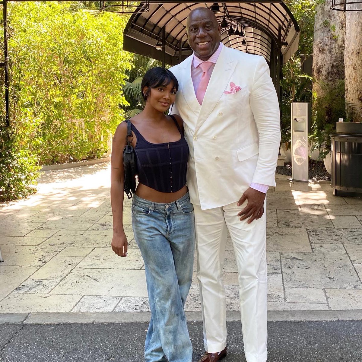 Earvin Magic Johnson tweet media