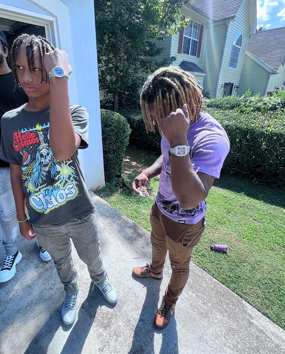 _ImUpZay's tweet photo. I be in a loop 🔁 She be in a group👯‍♀️ 
Brodie want her friend 👱🏾‍♀️Throw 'em alley oop 🤾🏽‍♂️ ®. https://t.co/z1Dudwci9w