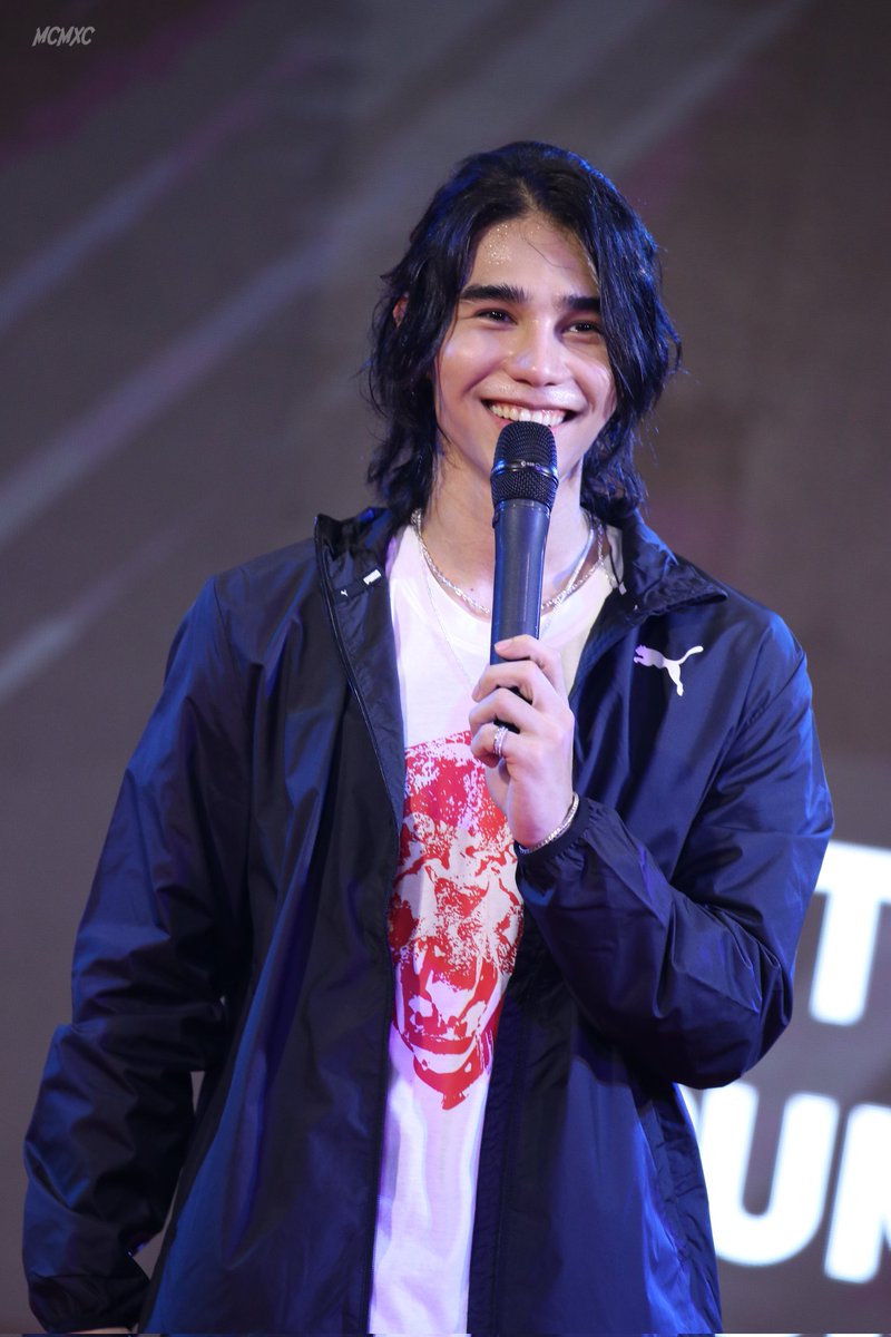 jeffsaturspace's tweet photo. #JeffSatur at the Grand Opening of PUMA New Concept Store 

#Saturdayss #PUMATHAILAND #PUMACATTH

cr. @MCMXCsnap https://t.co/AyYldHXIyA