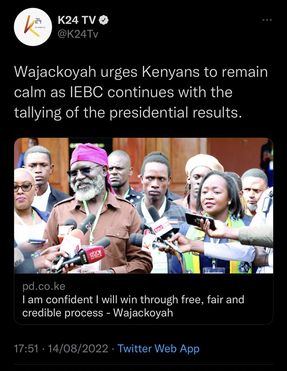 Hapa am sure wajackoyah amepiga joint 4 before atoke kwa press 😂😂😂 #RutoThefifth #BabaTheFifth #iebc #WajackoyahThe5th