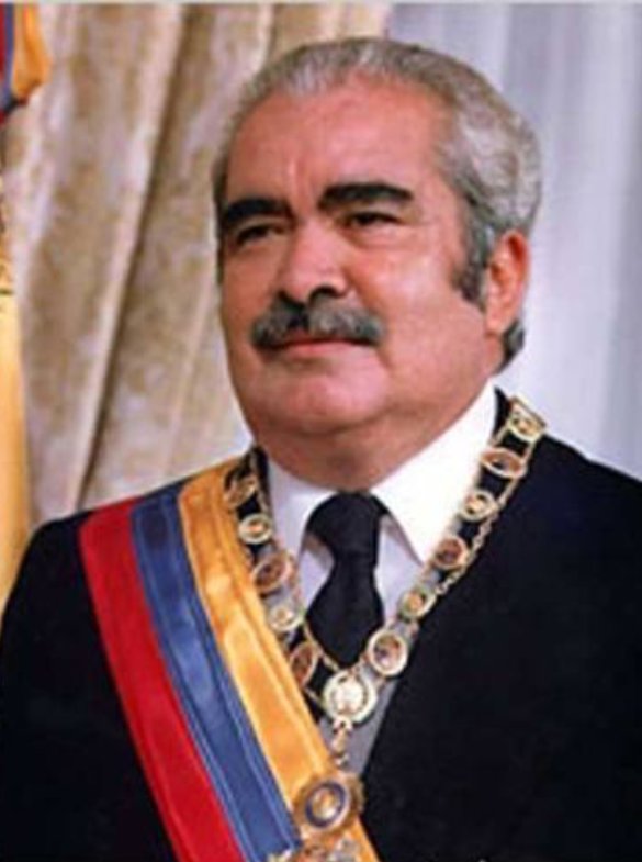 Rottondaro's tweet photo. El metro de Caracas fue inaugurado en el año de 1983 por el presidente Nº 43 Luis Herrera Campins y bajo la presidencia de Nicolás Maduro este medio de transporte, que fue un orgullo para los caraqueños fue vuelto mierda. En la IV república se vivía mejor. https://t.co/V3Vp0F2Ii7