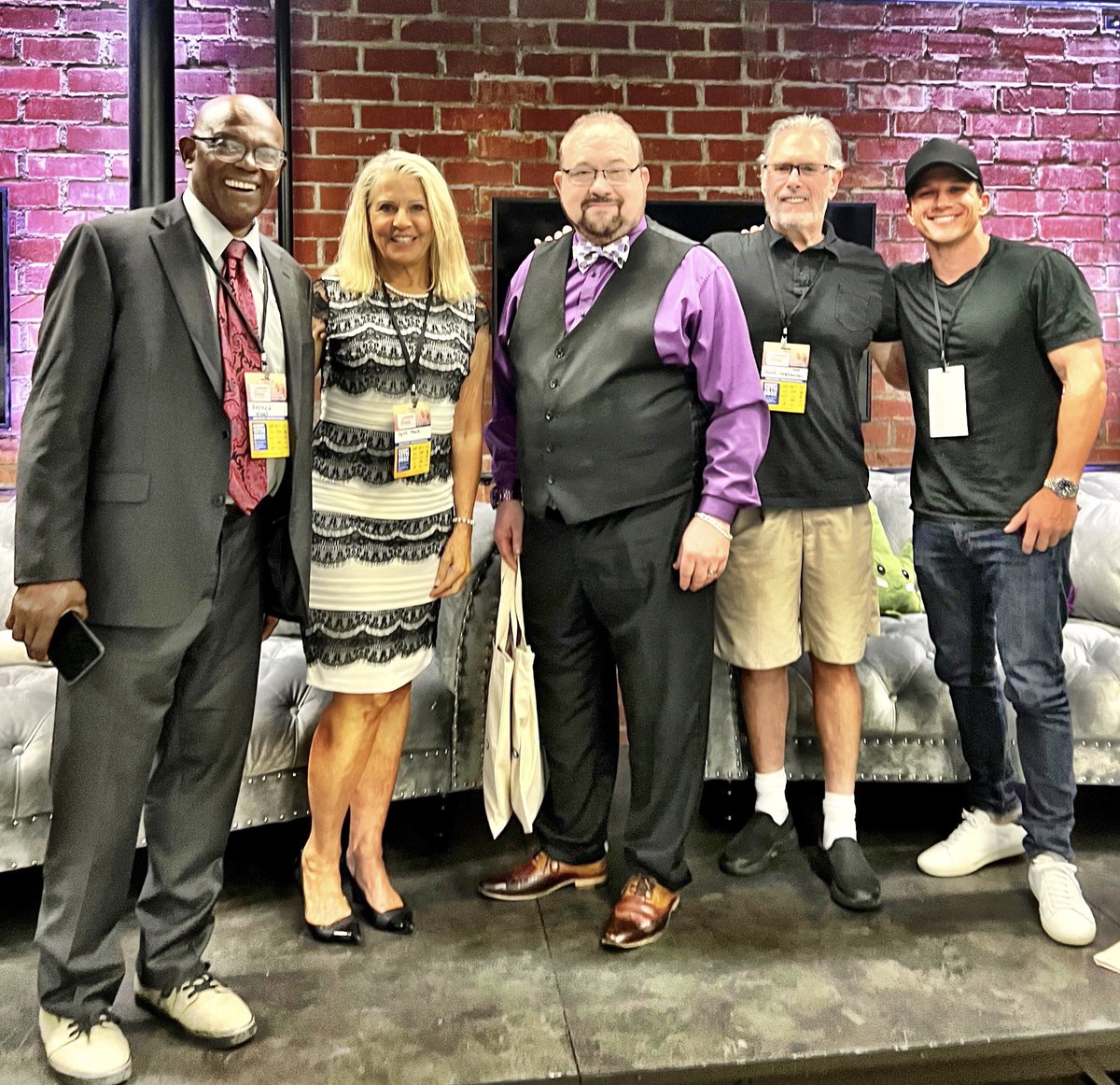 🌸✨🏡📸 tweet media