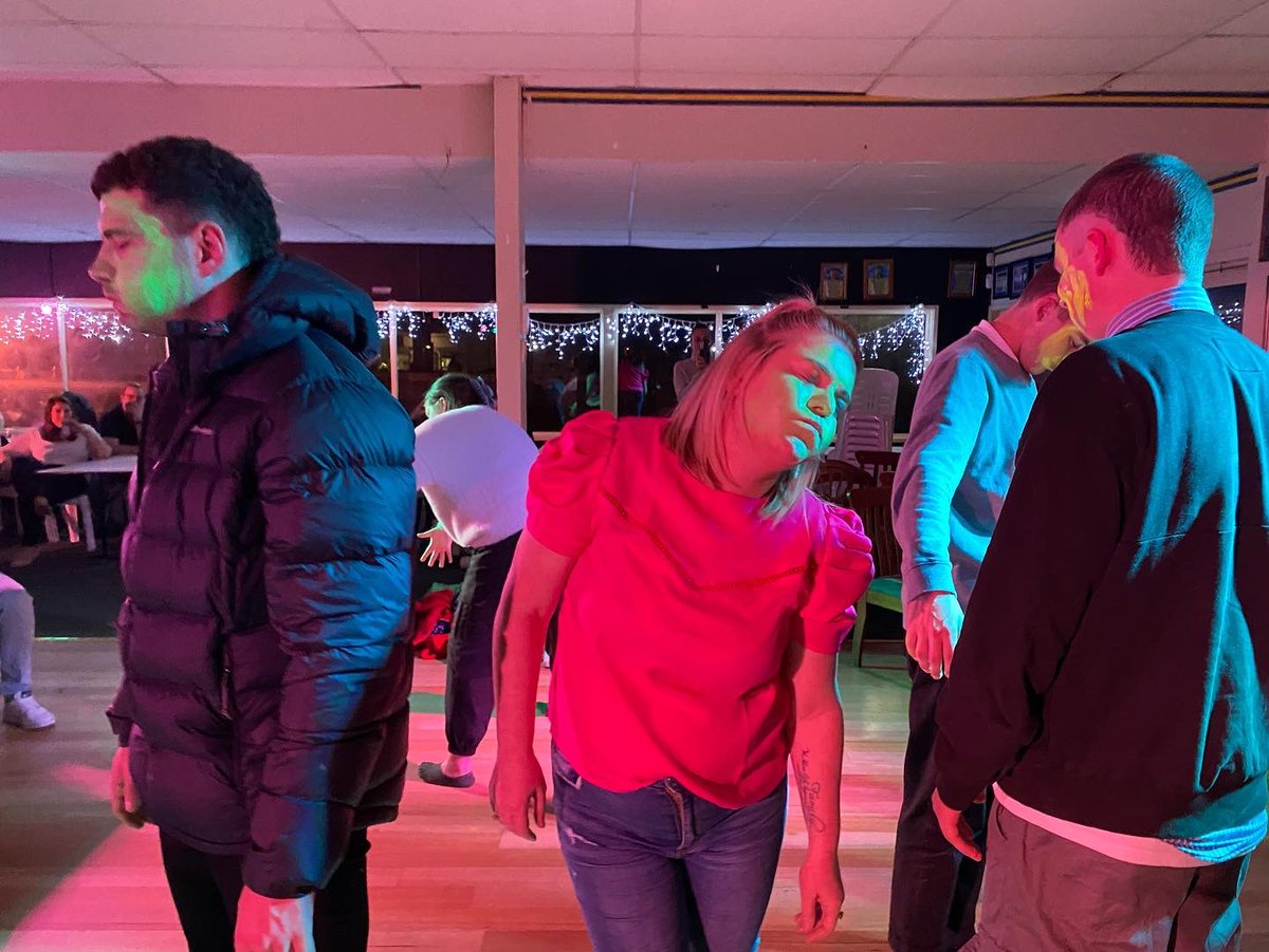 andyvening's tweet photo. Big night in Bacchus Marsh, Victoria 
#comedyhypnotist #hypnosis #hypnotist https://t.co/zZvSCjH89T