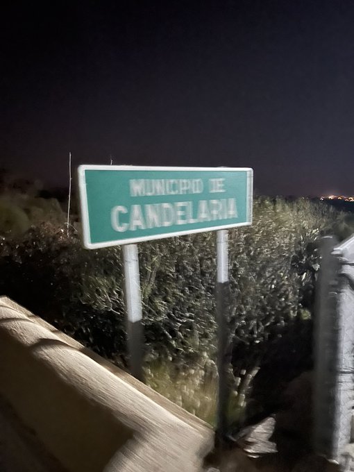 Esta foto refleja perfectamente mi estado de &aacute;nimo ahora mismo..  llevo 11 horas y media andando. https://t