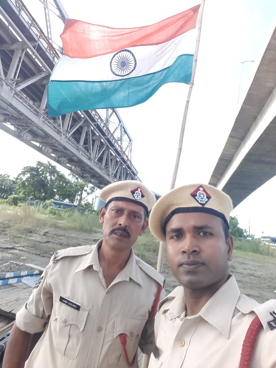 UzirAli15's tweet photo. @commandant11th1 jai hind ..Bharat Maata ki ...jai https://t.co/pbER0TJxUM