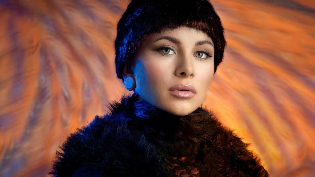 JoeEdelman's tweet photo. I want to share some of these techniques for creating fashion portraits with movement with you and hopefully inspire you to try some of them yourself.

Read more 👉 https://t.co/nASdhHfLjN

#PhotoShootTips #PortraitPhotography #BeautyPhotography #StudioPhotography https://t.co/i5wkHmQlHB