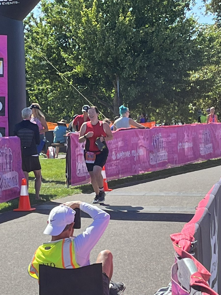FrHesseWMS's tweet image. I enjoy running for charity, but I only started running so I could finish a triathlon. Today I finished my 2nd Tri, the 1st was 6 years ago, after hip issues &amp;amp; recently COVID held me back. Post-COVID asthma levels did not help, but I finished! Today’s Tri supports Our City Cares.